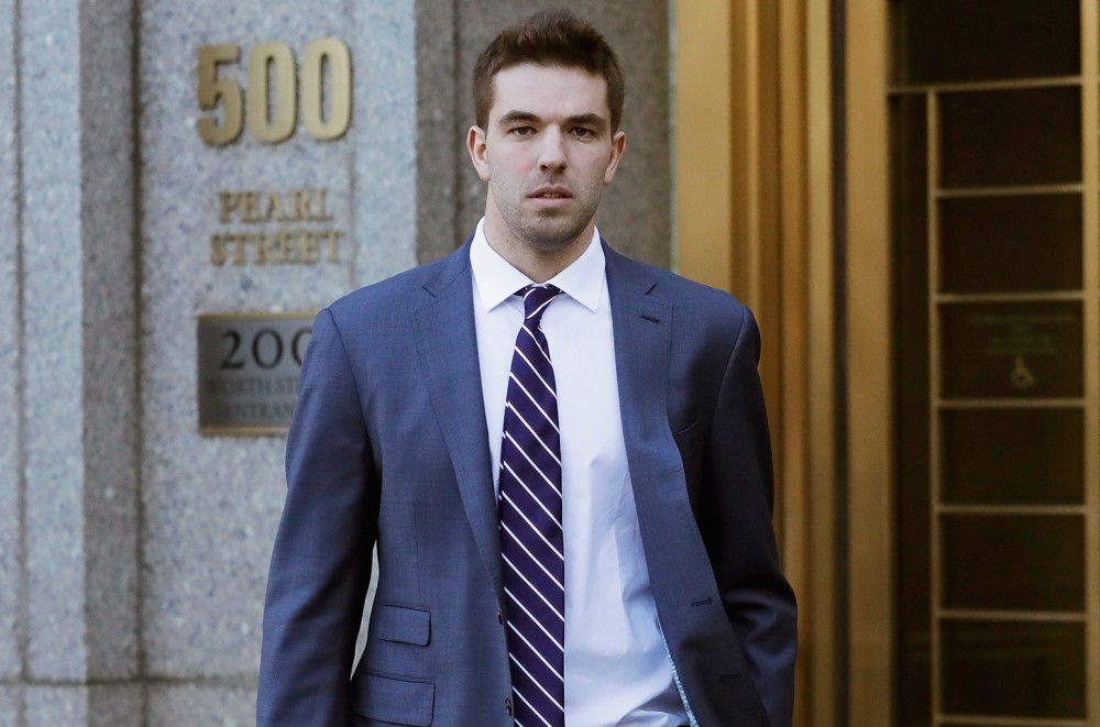 Fyre Festival Founder Billy McFarland Sentenced To 6 Years In Prison ...